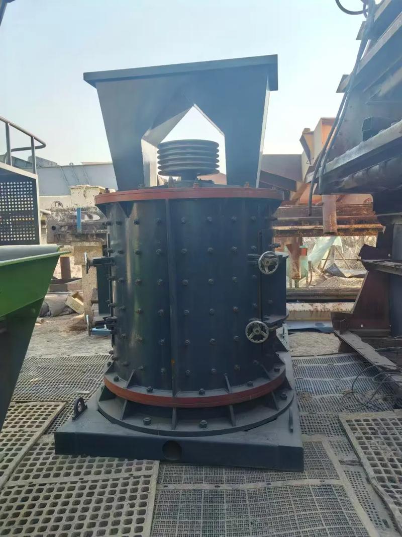 时产100吨碎石制砂机多少钱